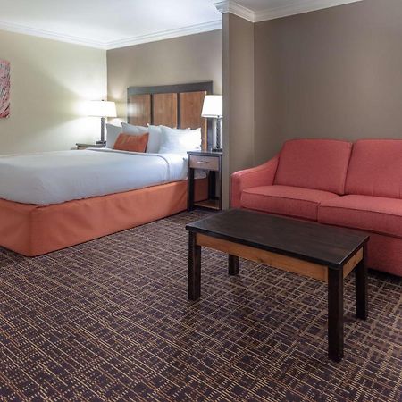 Best Western Wichita North Buitenkant foto